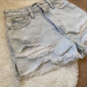 Abercrombie and Fitch shorts. High rise jean shorts. Denim shorts size 26 size 2